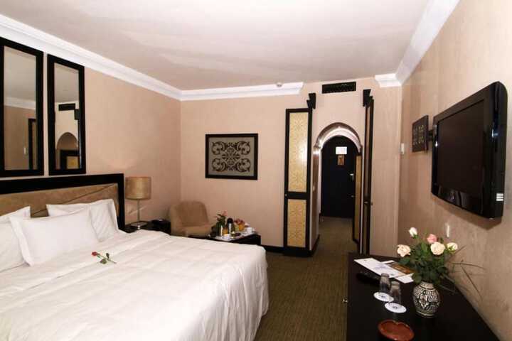Room 10 of 41