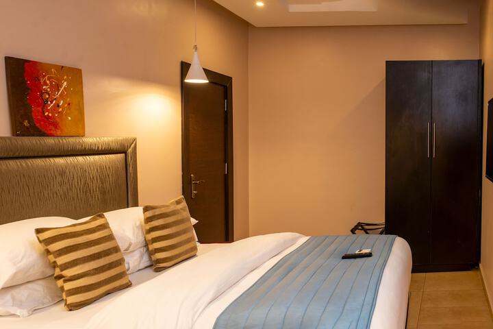Room 10 of 44