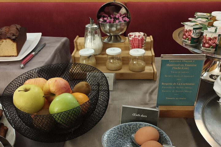 Breakfast/Coffee Service 47 of 75