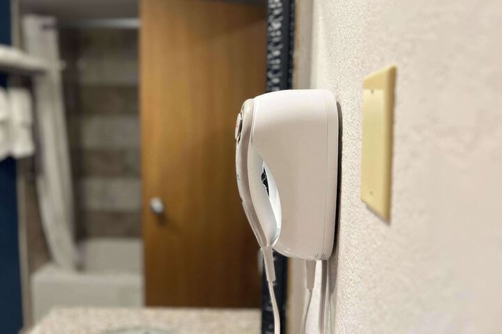 Room 9 of 44