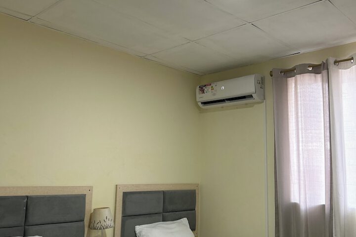 Room 21 of 39