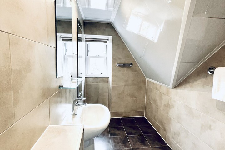 Room 40 of 54