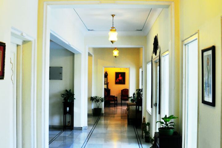 Ballroom/Hall 104 of 144
