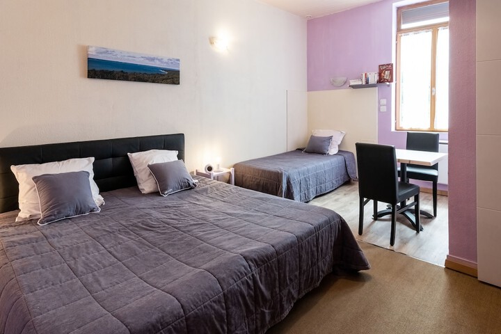 Room 12 of 21