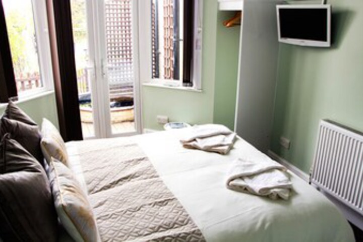 Room 80 of 91