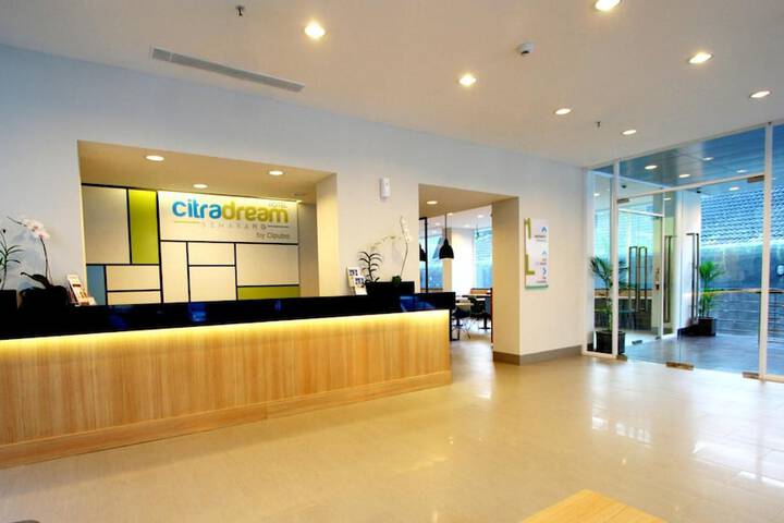 Guest Lobby