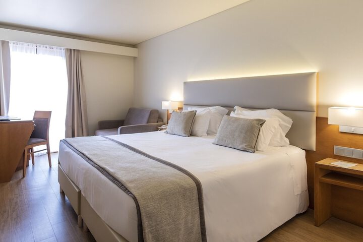 Room 46 of 169