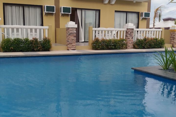 Pool 12 of 34