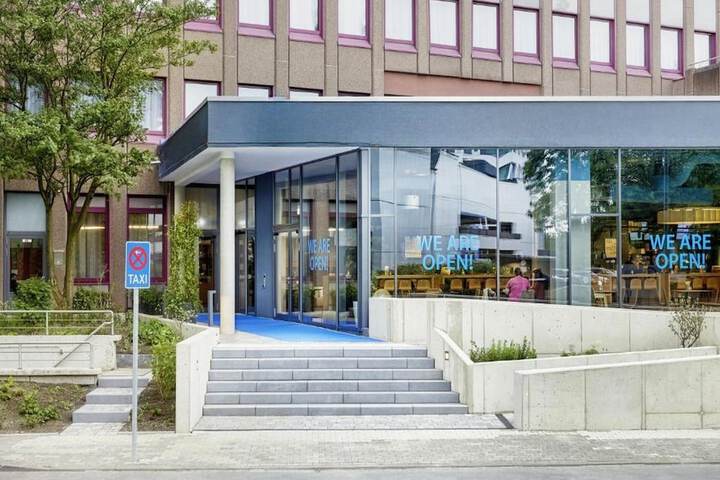 Exterior of H2 Hotel Düsseldorf Seestern by Sunday Hotels
