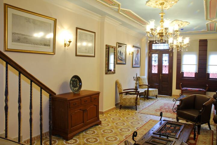 Room 19 of 50