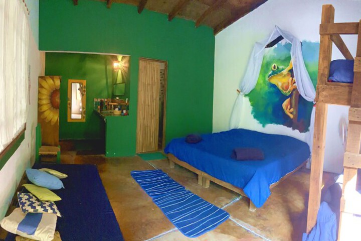 Room 9 of 42