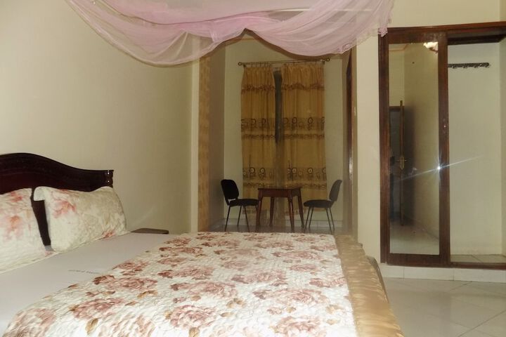 Room 19 of 37