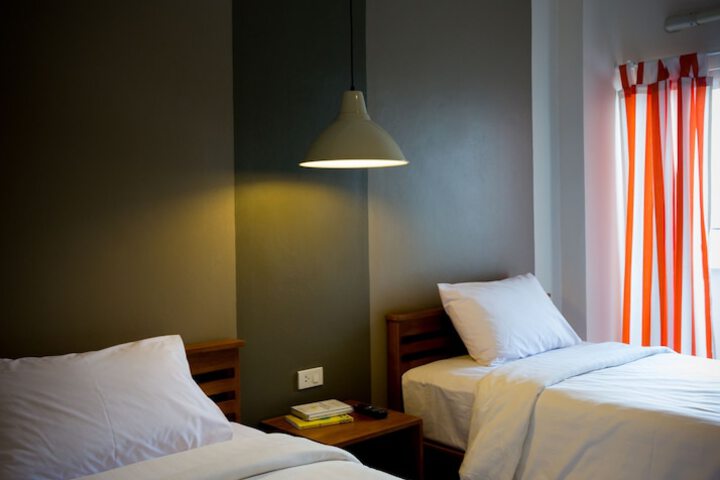 Room 9 of 36