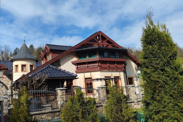 Hotel 67 of 76