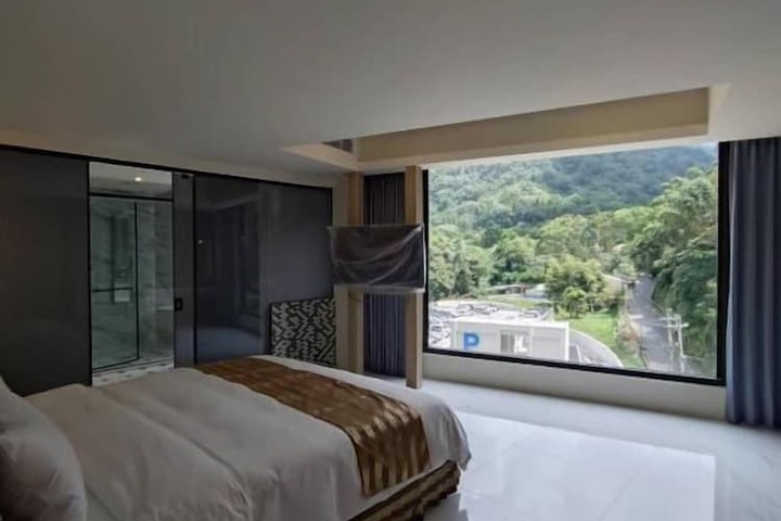 Shuian Lakeside Hotel II