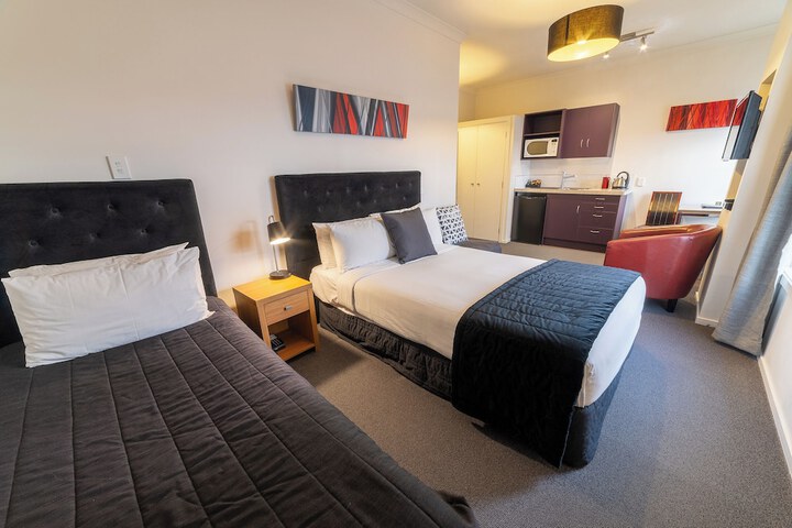 Room 25 of 105