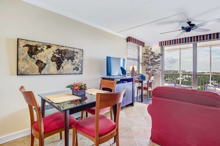 Room 9 of 28