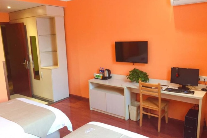 Room 19 of 21