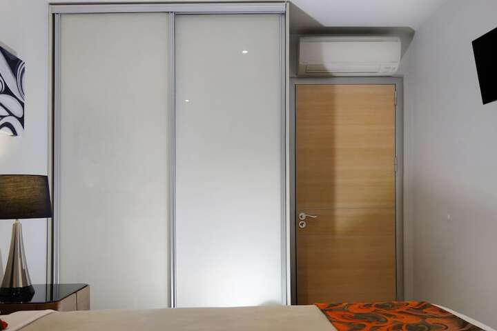 Room 12 of 158