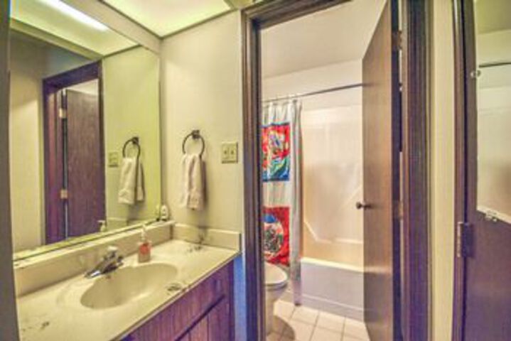 Room 10 of 155