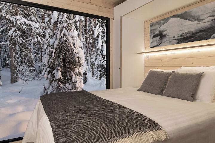 Room 3 of 37