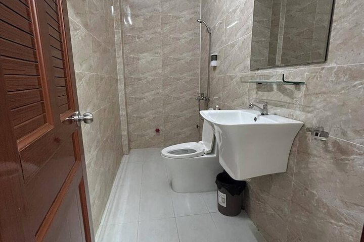 Room 15 of 17