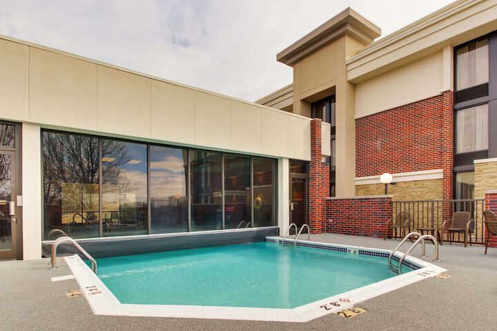 Pool 33 of 50