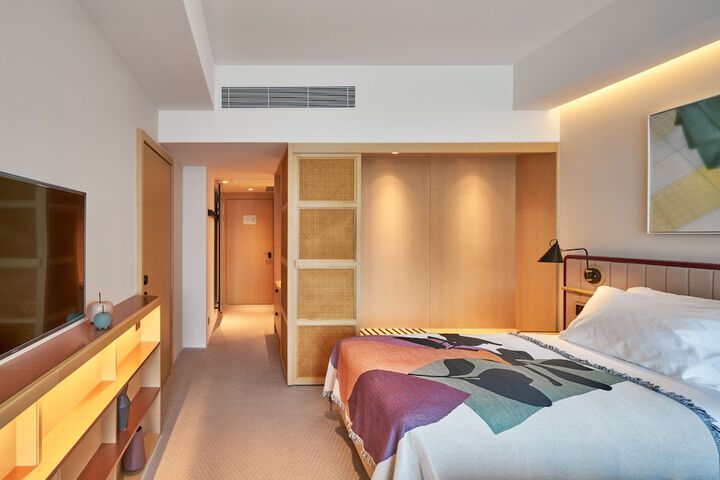 Room 21 of 85