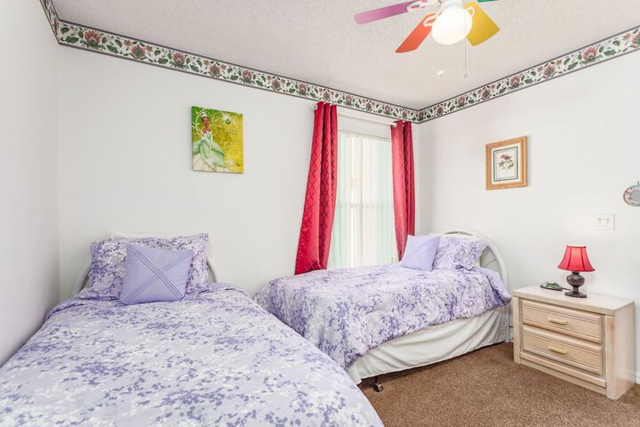 Room 6 of 30