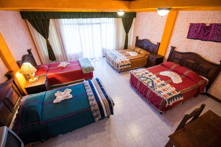 Room 4 of 40