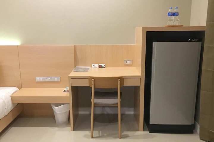 Room 8 of 15