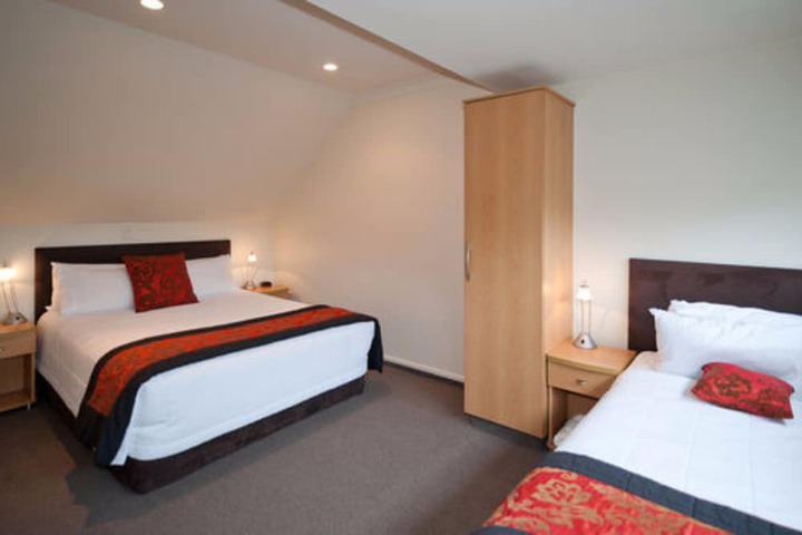 Room 5 of 31
