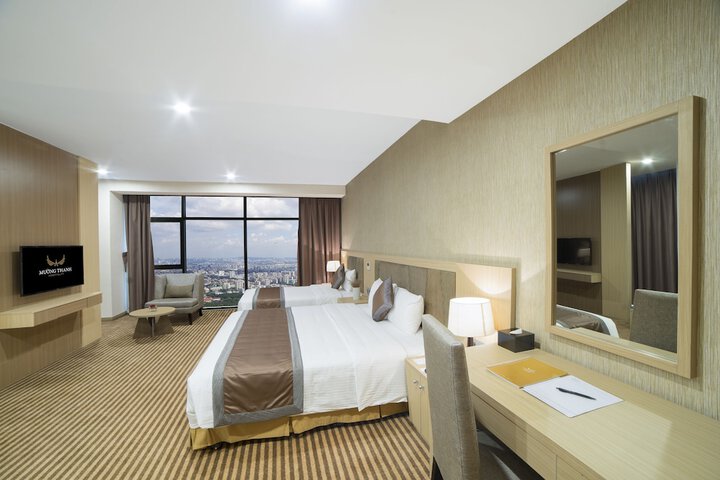 Room 19 of 49