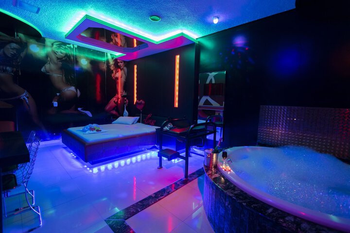 Room 20 of 114