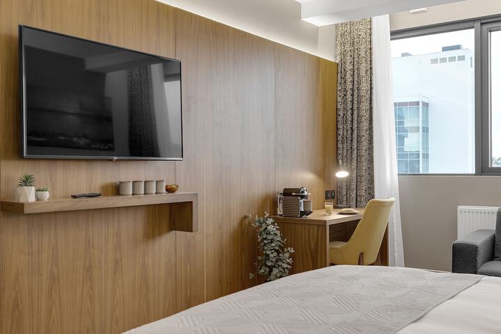 Room 29 of 33