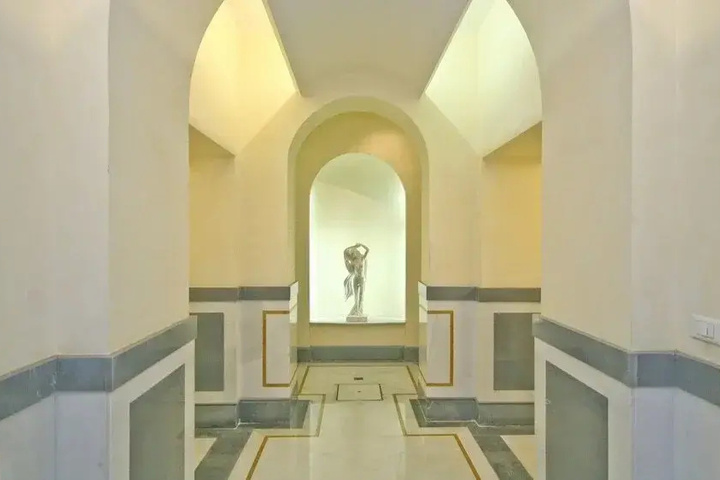 Room 12 of 14
