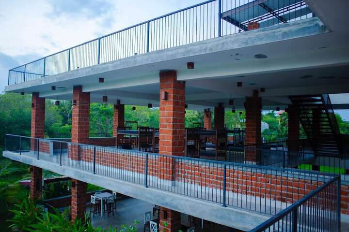Hotel 7 of 7