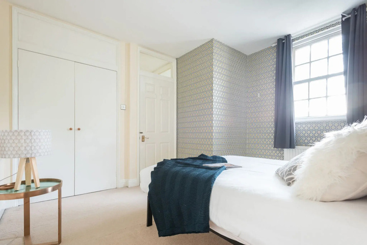 The Lapis Lounge - Large 3bdr House at River Avon - Sleeps 8