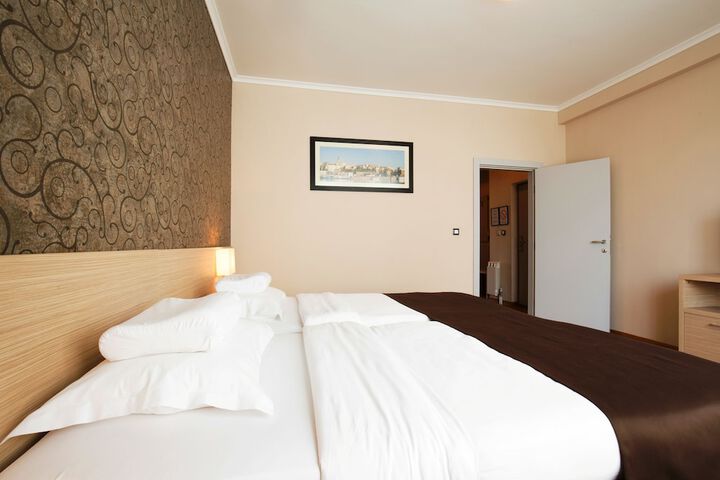 Room 26 of 70