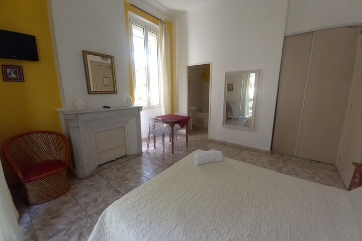 Room 14 of 43