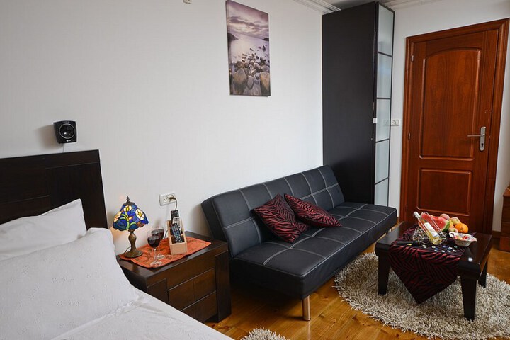 Room 43 of 110