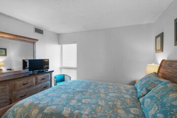Room 181 of 185