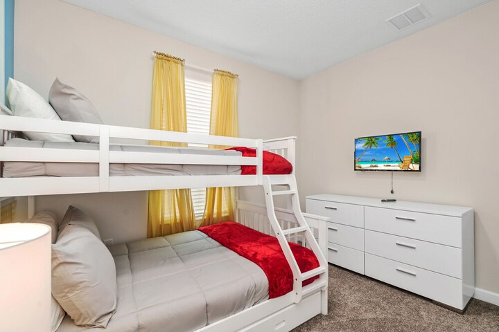 Room 12 of 46