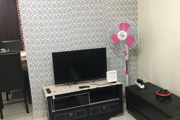Room 14 of 26