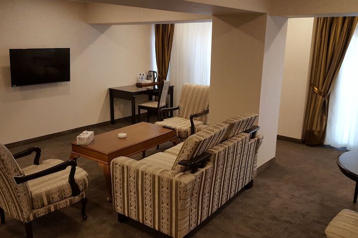 Room 19 of 45