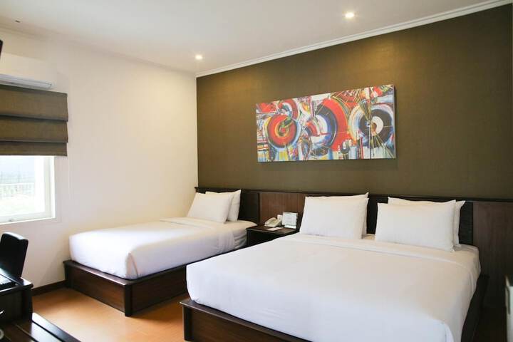 Room 18 of 74