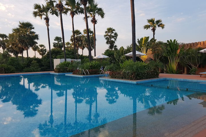 Pool 18 of 60
