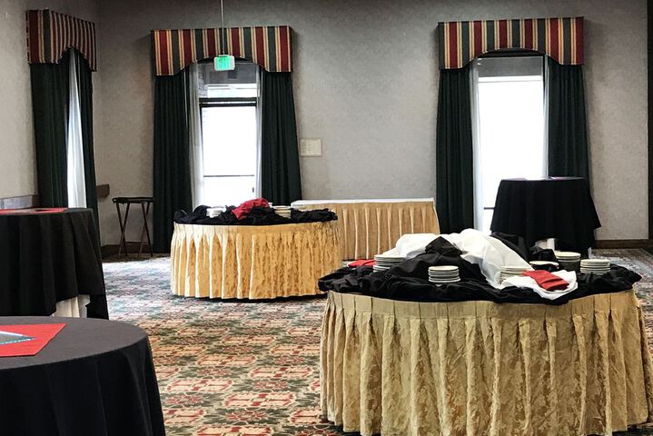 Ballroom/Hall 22 of 51
