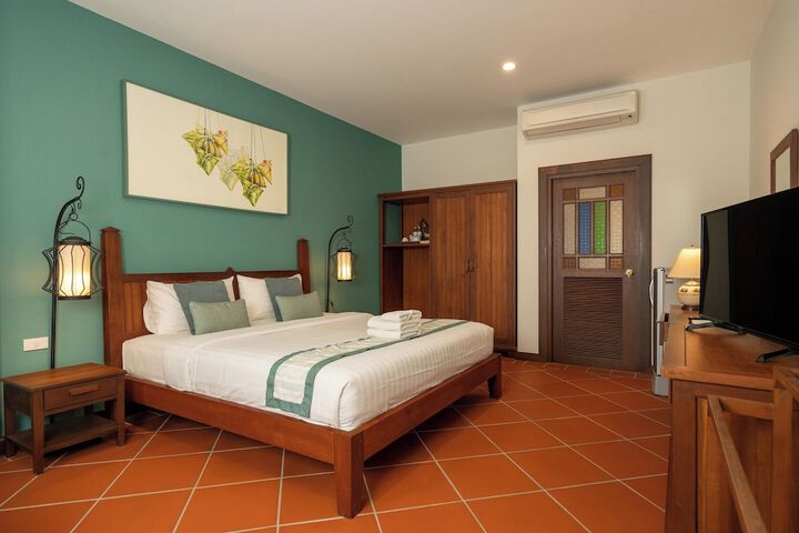 Room 35 of 123