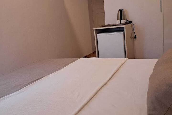 Room 13 of 39